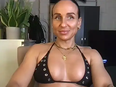 GluteQueenE online show from 01-14-26, 08:12