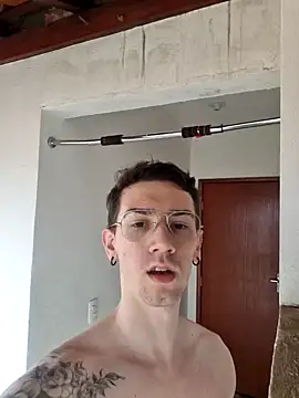 Snapshot of SweetGoodBoy22 chatting on 10-06-25, 07:03 SweetGoodBoy22 online show from 10-06-25, 07:03