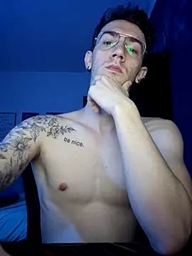 Snapshot of SweetGoodBoy22 chatting on 10-08-25, 06:19 SweetGoodBoy22 online show from 10-08-25, 06:19