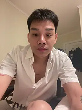 Snapshot of latava chatting on 10-13-25, 03:57 latava online show from 10-13-25, 03:57