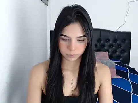 linnaskinyy online show from 11-26-25, 05:18