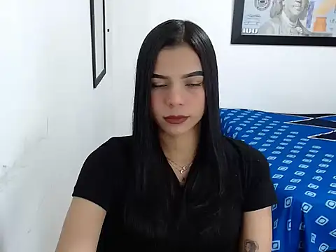 linnaskinyy online show from 10-31-25, 04:53