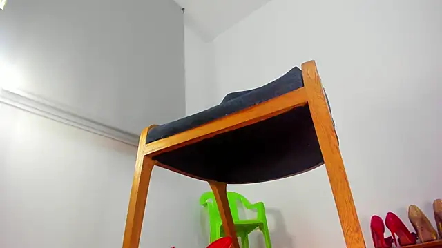 Snapshot of Velourmuse chatting on 03-02-26, 11:55 Velourmuse online show from 03-02-26, 11:55