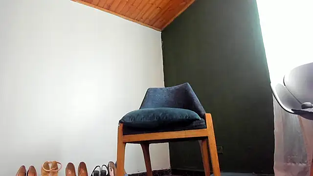 Velourmuse online show from 10-31-25, 03:30