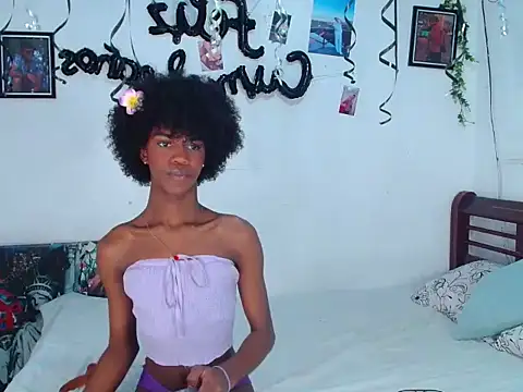 Kiara valente online show from 10-15-25, 02:14