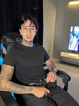 RealGdiass online show from 10-04-25, 03:52