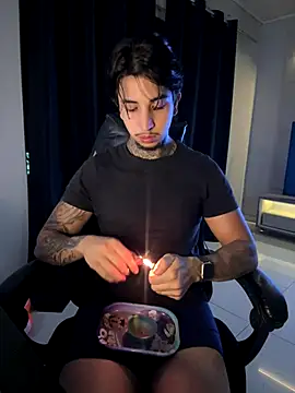 RealGdiass online show from 12-20-25, 05:21