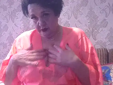 Snapshot of Varvara520111 chatting on 12-19-25, 11:34 Varvara520111 online show from 12-19-25, 11:34