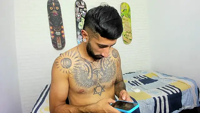 sofiandnick smith online show from 06-16-26, 03:17