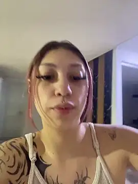 ZammyRossee online show from 03-26-26, 04:22