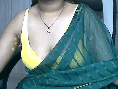 Snapshot of Skybelly1 chatting on 10-09-25, 03:07 Skybelly1 online show from 10-09-25, 03:07