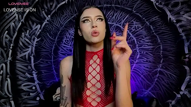 dahlia darkwood online show from 04-19-26, 11:18