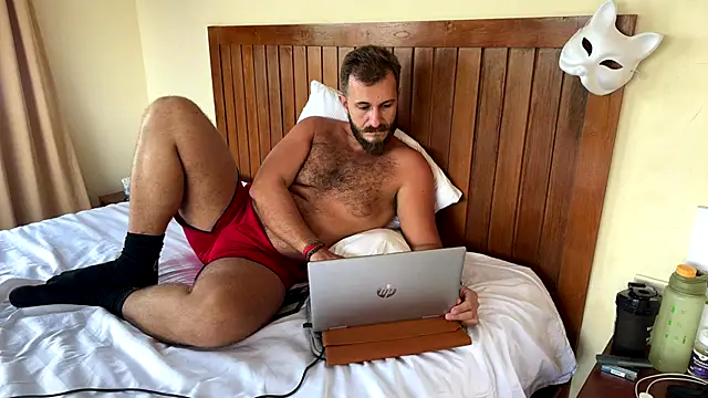 Snapshot of mrmaxiy chatting on 04-20-26, 08:17 mrmaxiy online show from 04-20-26, 08:17