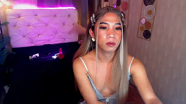 Ursweet nathaliee online show from 10-11-25, 03:02