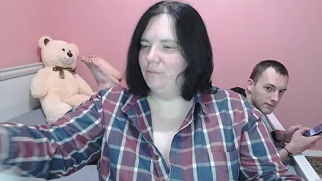  alexandra ray  online show from 10-25-25, 01:45