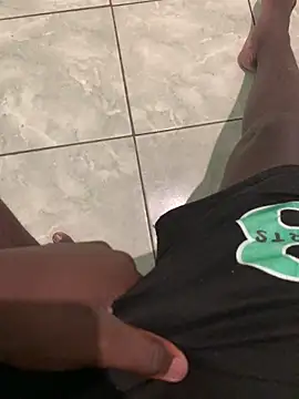 Snapshot of Dark_vains chatting on 10-04-25, 10:22 Dark vains online show from 10-04-25, 10:22