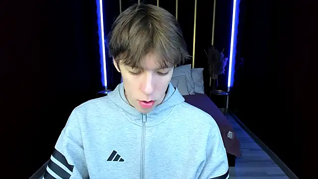 Snapshot of MarkBranston chatting on 02-22-26, 10:39 MarkBranston online show from 02-22-26, 10:39