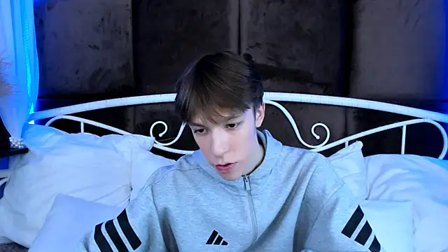 MarkBranston online show from 11-16-25, 10:42