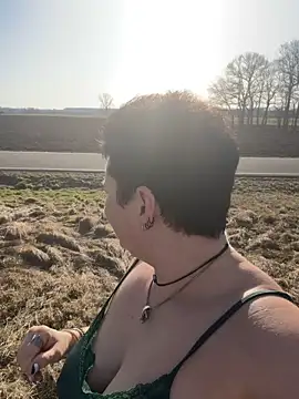 Snapshot of Hairyminka chatting on 02-27-26, 02:28 Hairyminka online show from 02-27-26, 02:28