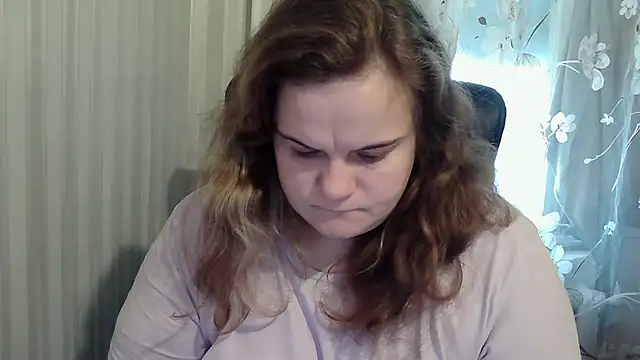 Snapshot of HarmonyKarera chatting on 10-19-25, 08:06 HarmonyKarera online show from 10-19-25, 08:06