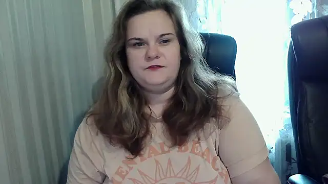 Snapshot of HarmonyKarera chatting on 10-14-25, 10:16 HarmonyKarera online show from 10-14-25, 10:16