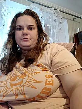 Snapshot of HarmonyKarera chatting on 10-06-25, 12:17 HarmonyKarera online show from 10-06-25, 12:17