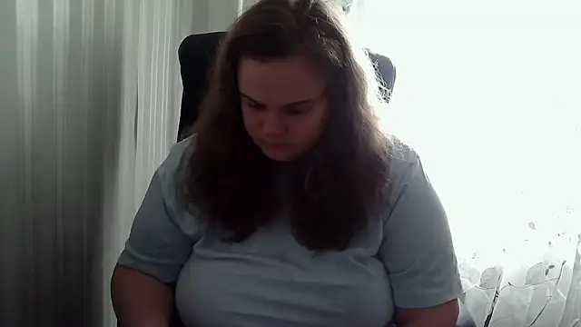 Snapshot of HarmonyKarera chatting on 10-12-25, 07:32 HarmonyKarera online show from 10-12-25, 07:32