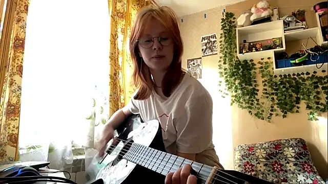 AnitaVanruiten online show from 10-04-25, 10:28