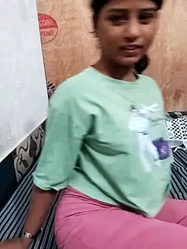 Saniya Doll online show from 12-22-25, 08:47