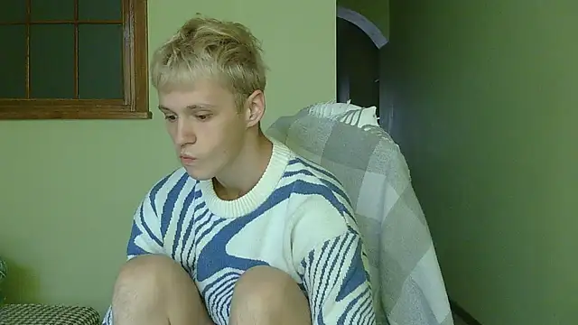 Snapshot of _Timmy_Boy_ chatting on 10-18-25, 07:32  Timmy Boy  online show from 10-18-25, 07:32