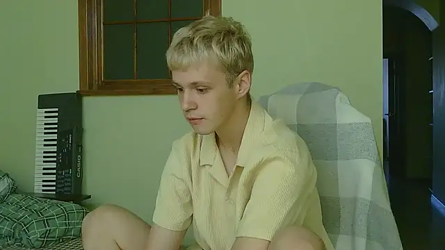 Snapshot of _Timmy_Boy_ chatting on 10-19-25, 07:22  Timmy Boy  online show from 10-19-25, 07:22