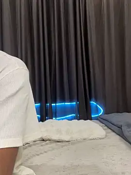 vickyandtania online show from 02-07-26, 04:59