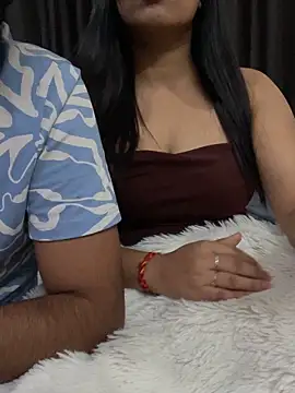 vickyandtania online show from 02-11-26, 05:02