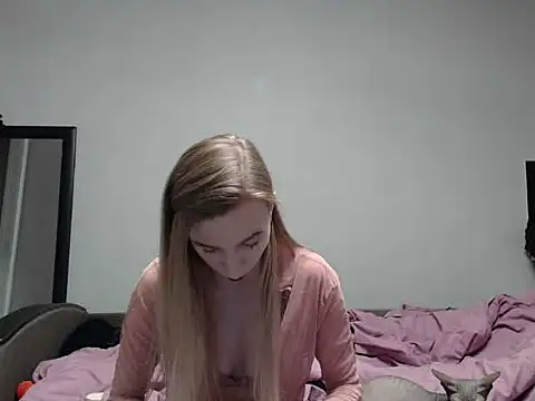 sophieryder online show from 11-23-25, 08:13