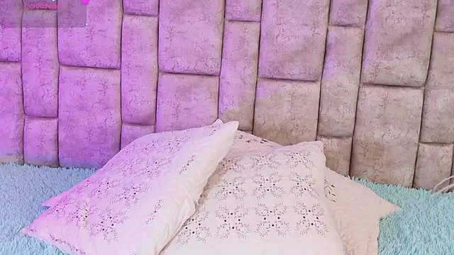 AmyVega  online show from 11-15-25, 04:44