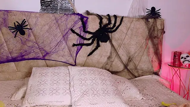 AmyVega  online show from 10-31-25, 01:52