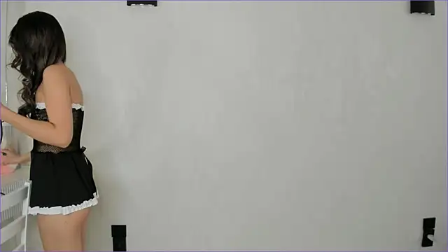 Snapshot of aizury_chi chatting on 11-18-25, 10:29 aizury chi online show from 11-18-25, 10:29