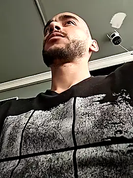 Snapshot of 2_fire chatting on 03-25-26, 04:28 2 fire online show from 03-25-26, 04:28