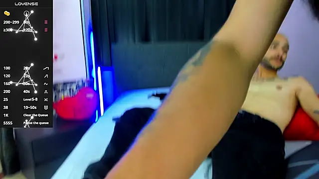 2 fire online show from 10-08-25, 12:12