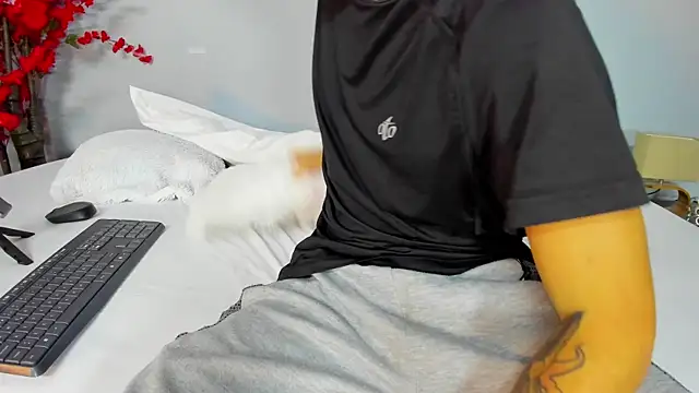 2 fire online show from 11-08-25, 08:12