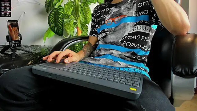 2 fire online show from 11-01-25, 09:19