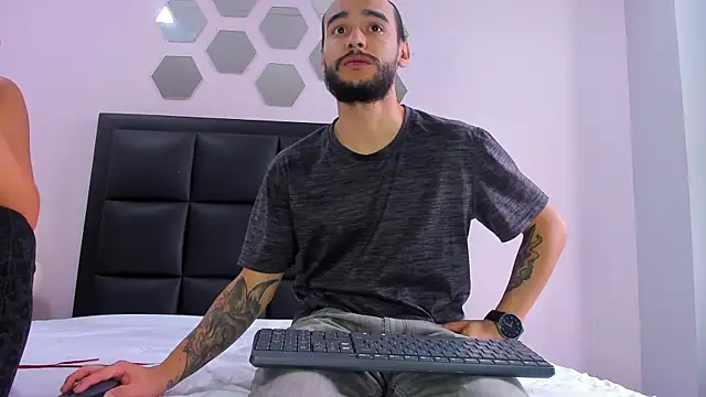 2 fire online show from 01-12-26, 01:29