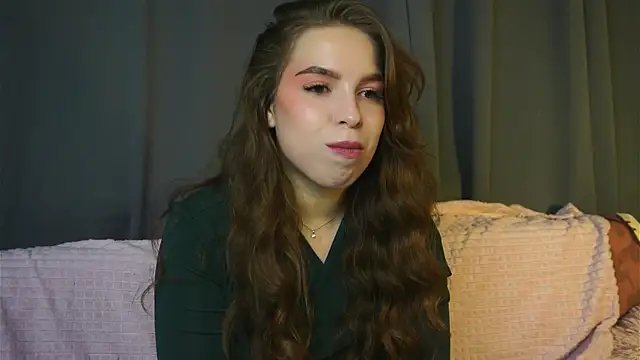 Snapshot of ToniaRoehr chatting on 10-09-25, 08:53 ToniaRoehr online show from 10-09-25, 08:53