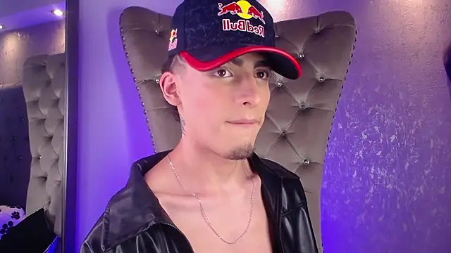 MateoMitchell online show from 03-25-26, 04:56