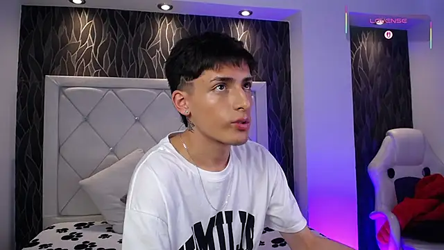 MateoMitchell online show from 02-03-26, 04:21