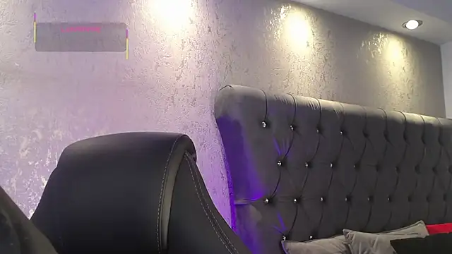 Snapshot of MateoMitchell chatting on 11-30-25, 05:19 MateoMitchell online show from 11-30-25, 05:19