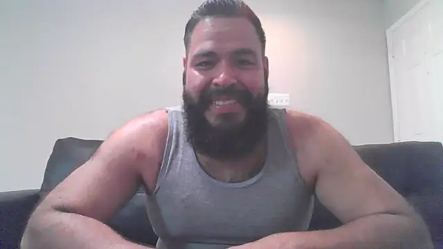 Snapshot of BigJohnBear39 chatting on 10-13-25, 04:47 BigJohnBear39 online show from 10-13-25, 04:47