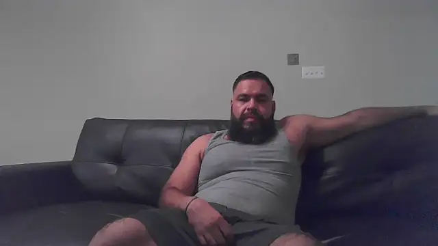 Snapshot of BigJohnBear39 chatting on 10-04-25, 05:31 BigJohnBear39 online show from 10-04-25, 05:31
