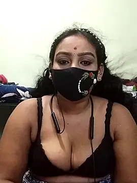 Snapshot of tamil_Monisha chatting on 04-30-26, 11:17 tamil Monisha online show from 04-30-26, 11:17