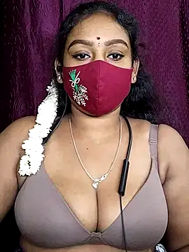 Snapshot of tamil_Monisha chatting on 07-15-26, 06:26 tamil Monisha online show from 07-15-26, 06:26